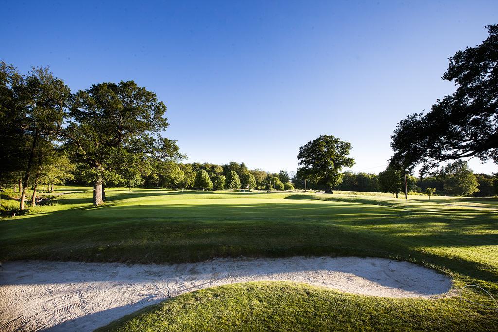 Soederasens Golf Lodge Risekatslosa エクステリア 写真